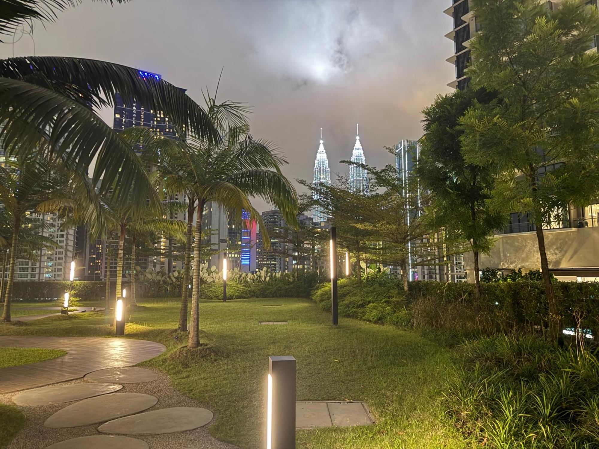 Eaton Residences Klcc By Armanee * Kuala Lumpur