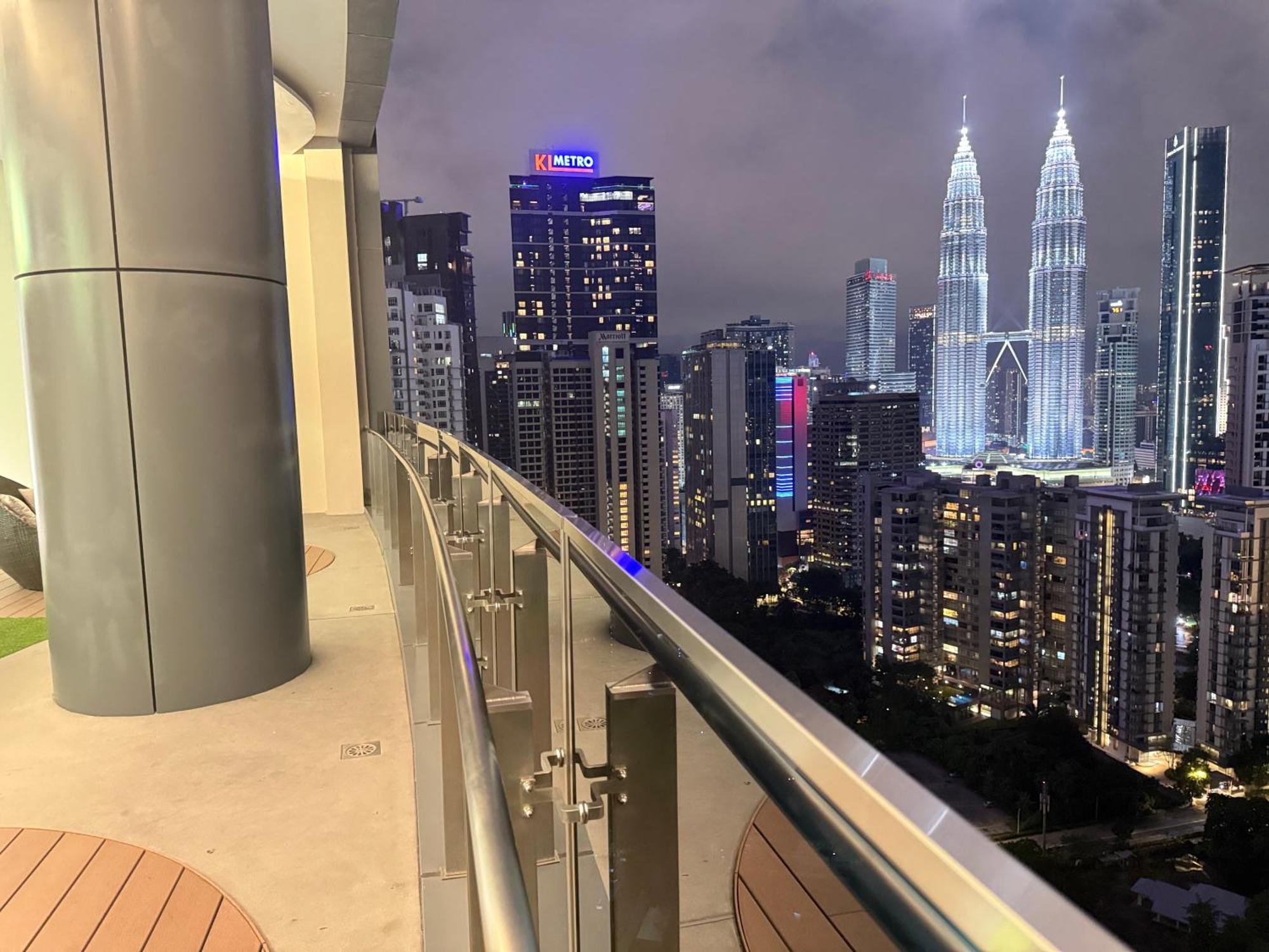 Pangsapuri Eaton Residences Klcc By Armanee