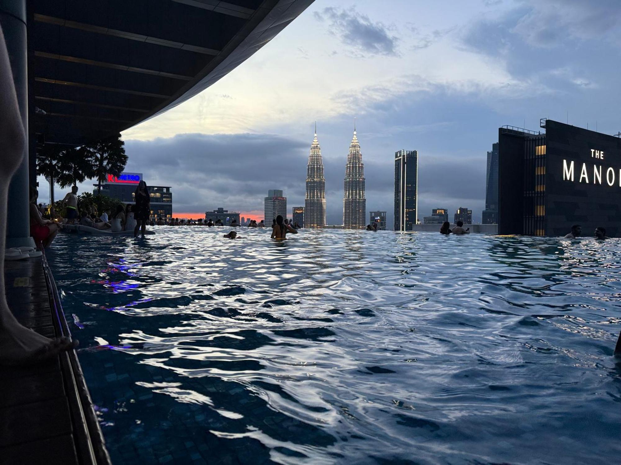Eaton Residences Klcc By Armanee